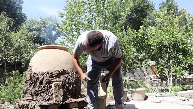 Мы с мамой построили Узбекский тандыр | My mother and I built an Uzbek tandoor | Yashar Bek смотреть онлайн