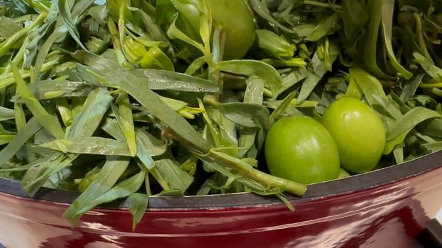 Шедевр грузинской кухни - чакапули. Это самое весеннее блюдо в Грузии