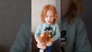 Кто разбил мамин телефон!?)))