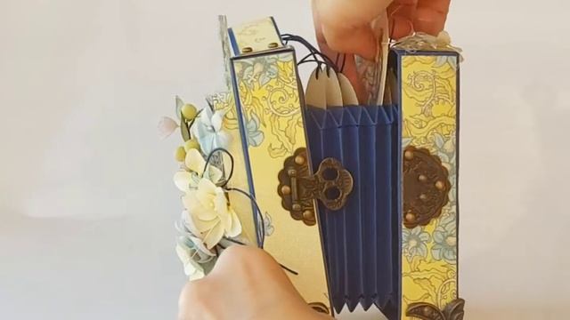 Обзор Альтер-скрап "Фотоаппарат", мини-альбом для 10 фото смотреть онлайн