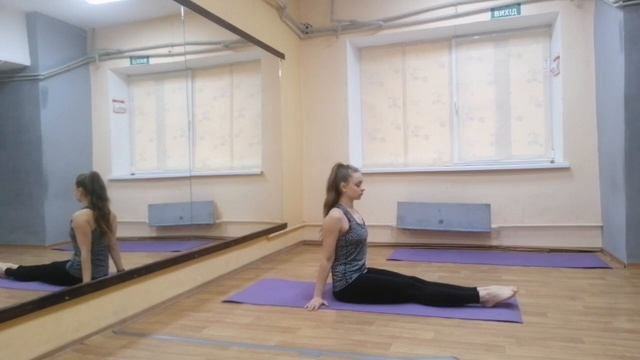 Продольный шпагат. Часть 2. Stretching online смотреть онлайн