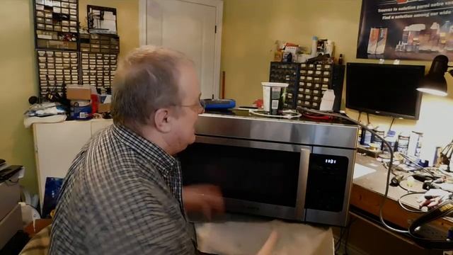 Micro-ondes Bosch HMV3052C | SJC Électronique смотреть онлайн