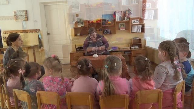 Мамино занятие в младшей группе №11 "Вязание варежки"; Мама: Бояркина Н.Н., восп.: Васина Н.Н. смотреть онлайн