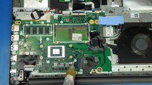 Lenovo IdeaPad 3. Нет изображения после прерывания обновления Windows 10.