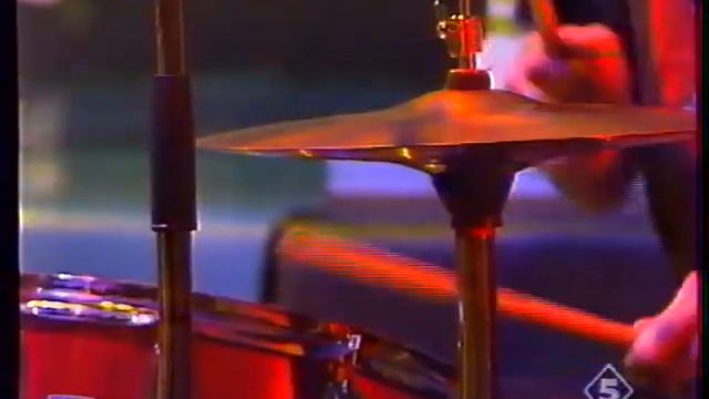 Marina Kapuro - SOS / ABBA cover/ смотреть онлайн