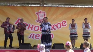 Людмила Николаева и ансамбль Русская душа. «Бегут года»