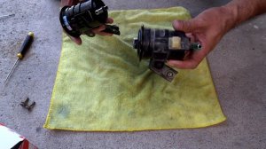 Toyota Land Cruiser 100 Series Fuel Filter Replacement 4.7L V8.   4K