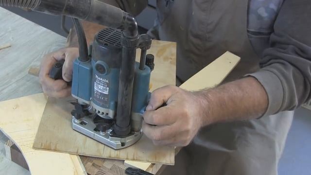 Торцевая доска "ОСЕННИЙ ЛИСТ". End grain kitchen board. Leaf design. смотреть онлайн