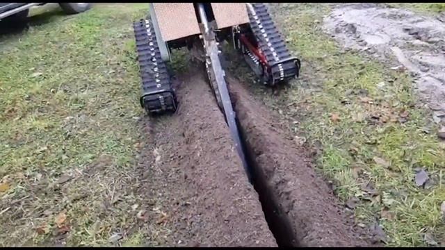 Гусеницы Крутец - работа по земле смотреть онлайн