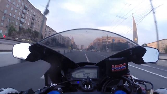 №16 The streets of Moscow #1 - Приключение мотоцикла Honda CBR1000RR #Yxmbl #16 смотреть онлайн