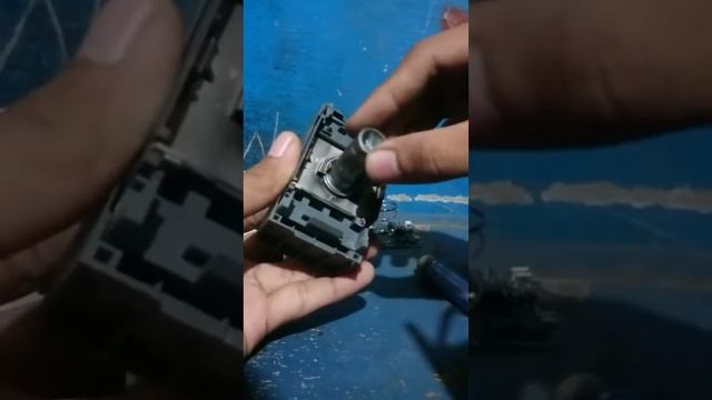 Disassemble contactor / Membongkar kontaktor ABB AF09 - 30 - 01 - 11