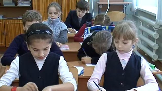 Дети вернулись на занятия в школу № 4 смотреть онлайн