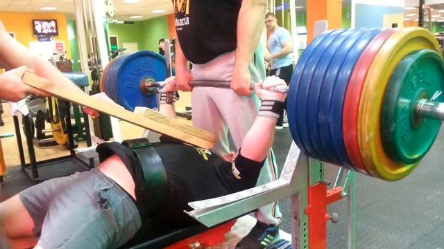 Жим лёжа 320 кг с доски 8 см. 06.04.2015 смотреть онлайн