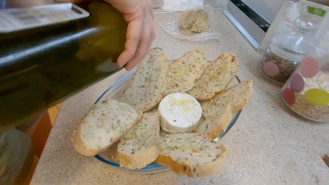 Медальоны на гриле | запеченый камамбер в духовке | покупки | влог Палаточникофф смотреть онлайн