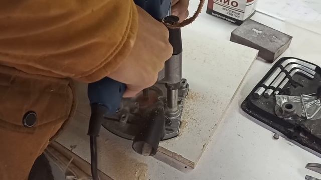 Воткнем сверло Форстнера во фрезер. Что будет? смотреть онлайн