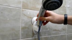ДЕРЖАТЕЛЬ ДЛЯ ДУША НА ПРИСОСКЕ