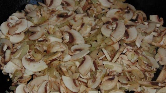 Картофельные зразы с начинкой из шампиньонов