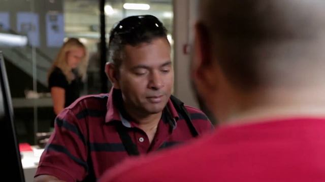 Canon EOS 1200D, im digitec Showroom in Basel abgeholt смотреть онлайн