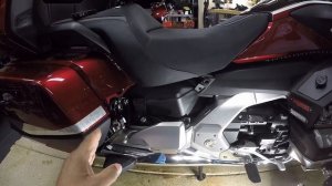 2021 Goldwing Tour Seat and Side Panel Removal