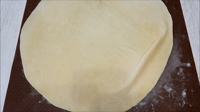 Как приготовить домашнюю лапшу. Лапша яичная рецепт. Лапша домашняя яичная. Домашняя лапша для супа