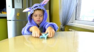 Учимся Играя! Funny Damik играет и учит считать до 10. Сборник видео для детей