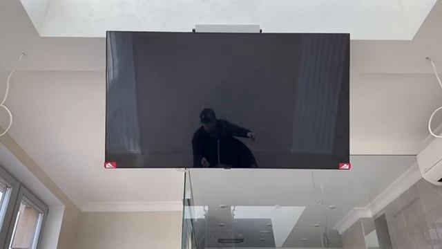 Потолочный моторизированный кронштейн для ТВ SANGALLI PL-65R смотреть онлайн