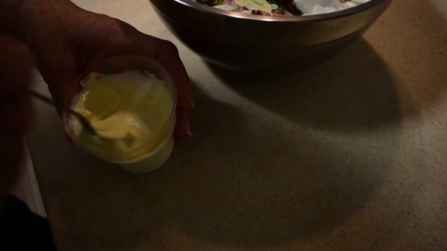 МИНУТКА - салат из пекинской капусты с колбасой и кукурузой