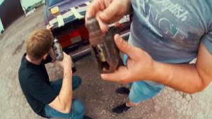 УСТАНОВИЛИ ЛИП СПОЙЛЕР, ГУБУ И НОВЫЙ РУЛЬ НА ВАЗ 2105!