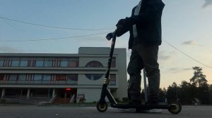 Обучаю трюкам на самокате