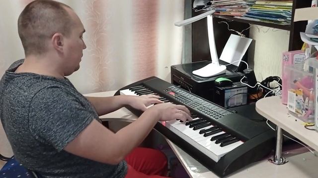 "Лунная соната" на детском пианино за 3000 руб. смотреть онлайн