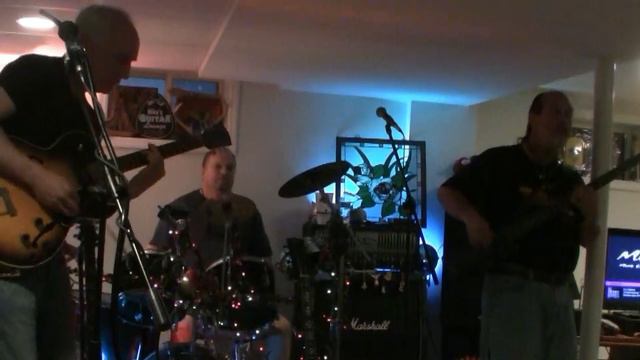 Gibson es-135 Yet another 9 minute jam guitar bass drums harmonica смотреть онлайн