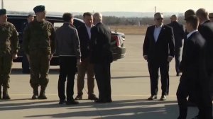 Байден прибыл в Польшу и .....