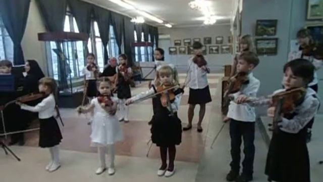 Юные скрипачи г. Михайловка смотреть онлайн