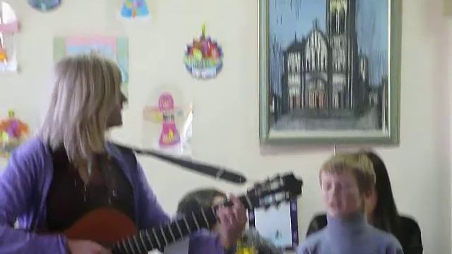 Песня "мама - первое слово", Саша солирует смотреть онлайн