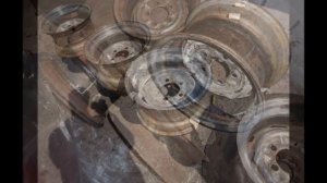 Парень восстановил до заводского состояния Москвич 412 - 2140 Переходная Модель 1975 года.