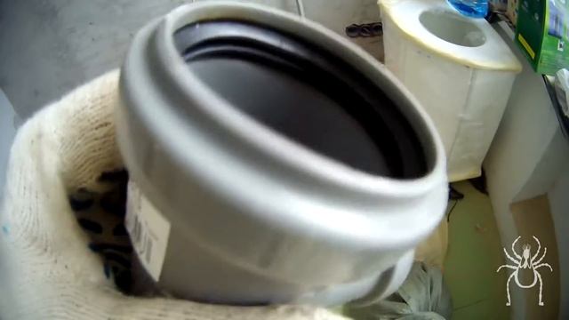 Сборка канализационных труб первый раз в жизни (фановые трубы) смотреть онлайн