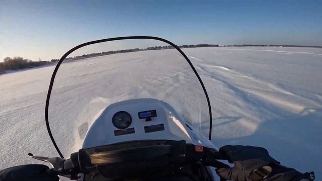 Покатушка на снегоходе Тайга Варяг 550 по берегу озера,торосам и бору смотреть онлайн