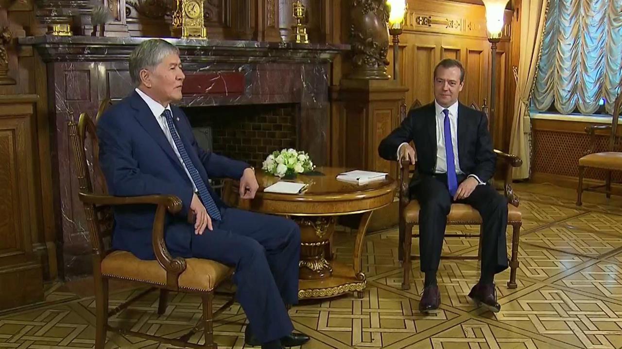 Дмитрий Медведев обсудил двусторонние связи на встрече с президентом Киргизии