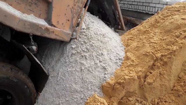 Песок в Воронеже -Доставка тел. 8 920 211 81 09/Песок строительный желтый,песок речной,песок белый смотреть онлайн