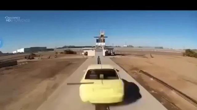 Що залишиться від авто при швидкості 200 км за годину смотреть онлайн