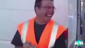 Подборка самого странного и заразительного смеха