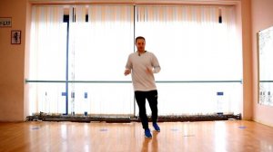 ШАФЛ связка! 8 движений и 4 счета на каждое! Подробный видеоурок! Как танцевать Шафл танец!