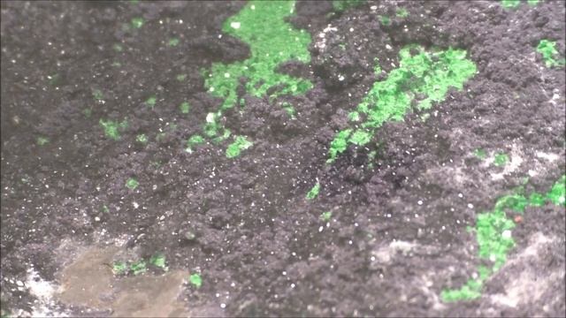 УВАРОВИТ УРАЛЬСКИЙ КАМЕНЬ смотреть онлайн