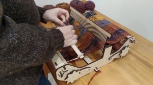 Ткачество шарфа на станке с бердом "Кроха"