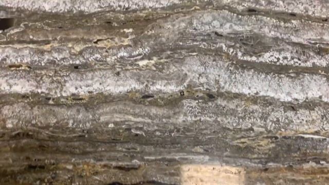 Журнальный столик из травертина "Сильвер" смотреть онлайн