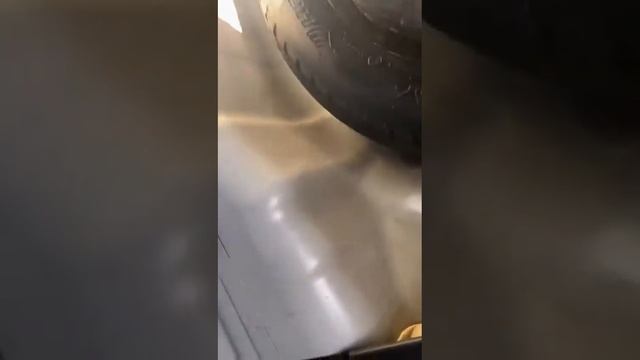 Hyundai Elantra, 2016 год, максимальная комплектация, проблег 42 000, 900 000 рублей смотреть онлайн