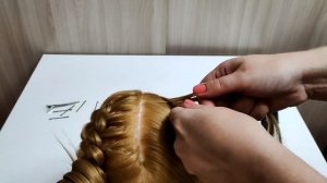 Два пучка с распущенными волосами!