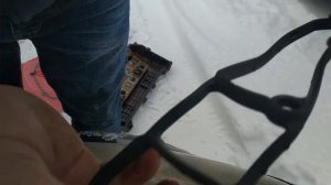 Что делать-течет,подтекает из под клапанной крышки.Меняем прокладку клапанной крышки.Лайфхак, совет