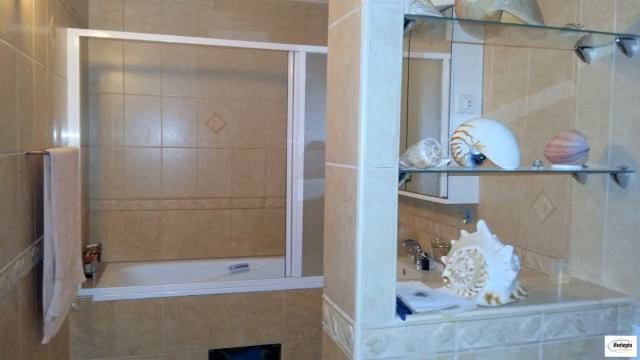 Продам 2-х комнатную квартиру в районе Горпарк... смотреть онлайн