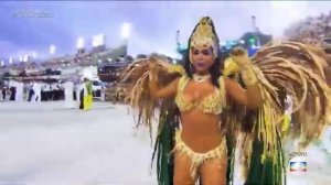 girl dance in rio carnival festival